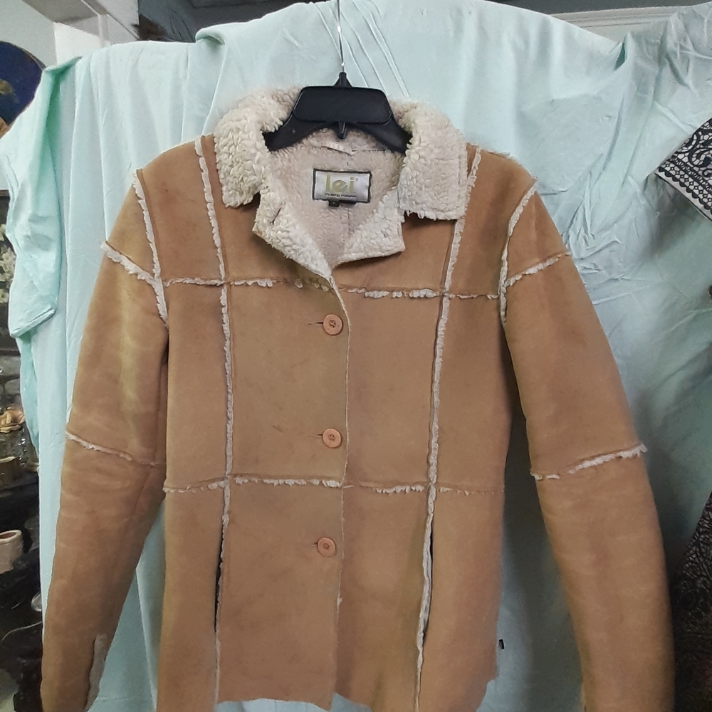 L.e.i. coat